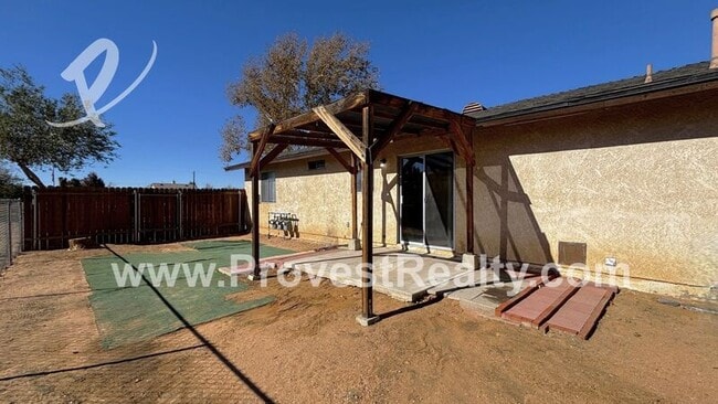 Building Photo - 13261 Mohawk Rd