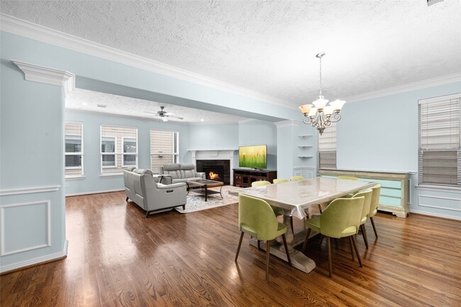 Building Photo - 3410 Skyline Village Dr