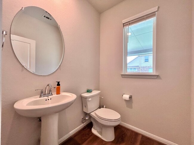 Building Photo - 208 Azalea Spgs Rd