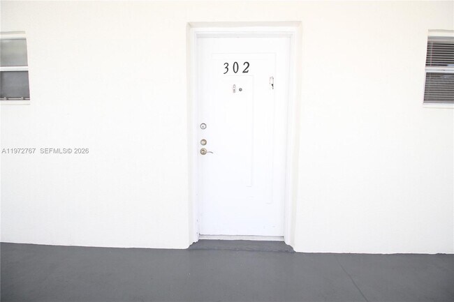 Building Photo - 4235 N University Dr