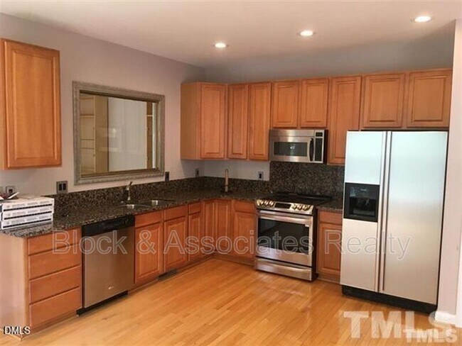 Building Photo - 5330 Echo Ridge Rd