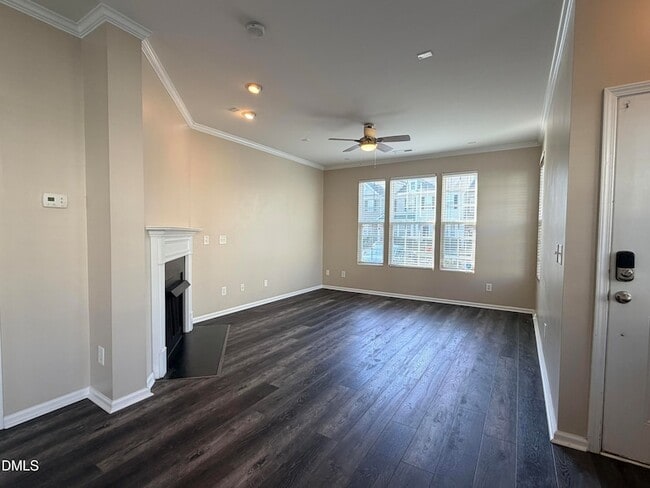 Building Photo - 651 Cupola Dr