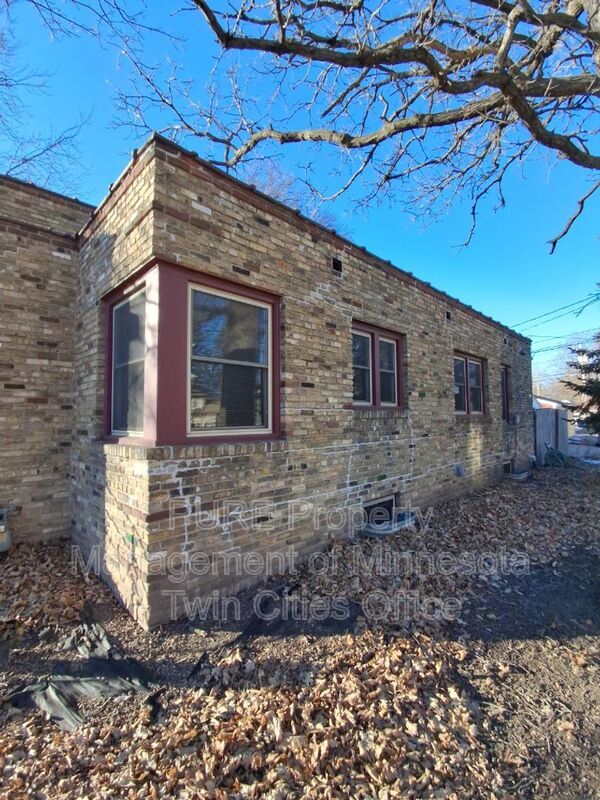 Building Photo - 3710 E 43rd St