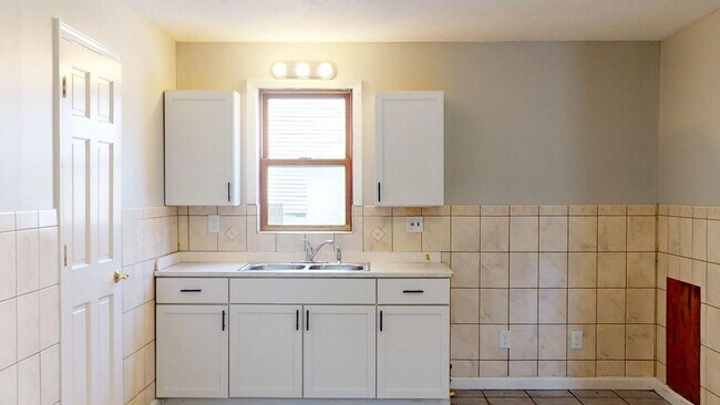 Building Photo - 7023 Clark Ave