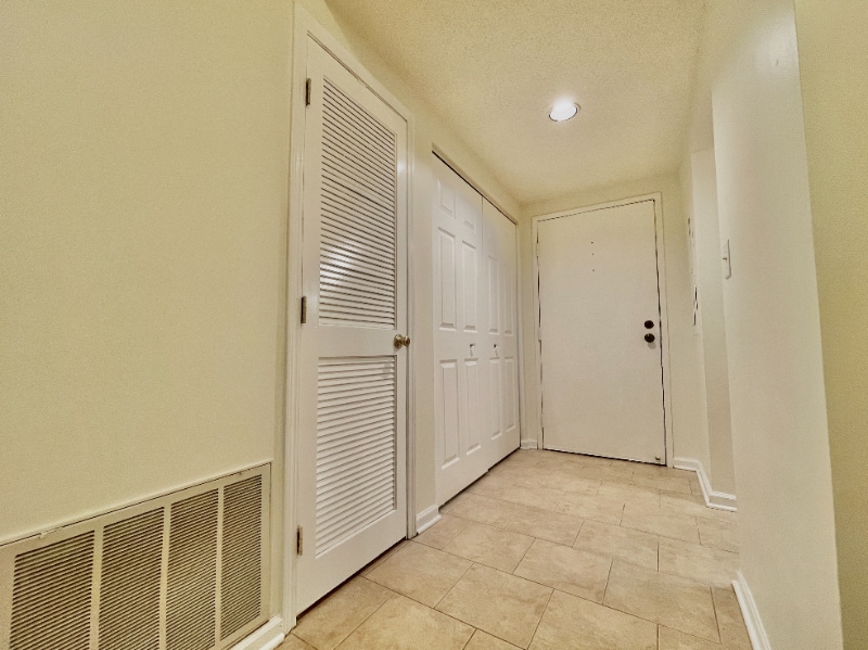 Building Photo - 12900 W Heiden Cir