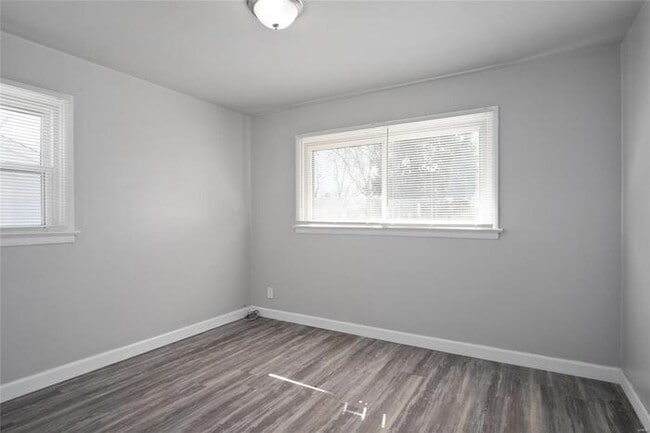 Building Photo - Fantastic 3bd/1ba home! Coming soon!