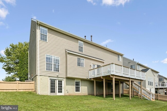 Building Photo - 44217 Navajo Dr