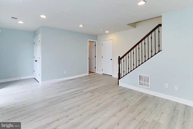Building Photo - 42626 Beckett Terrace