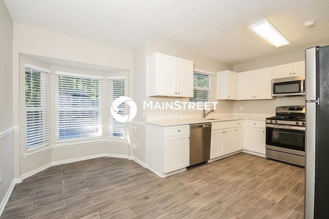 Building Photo - 2780 Deerfield Dr