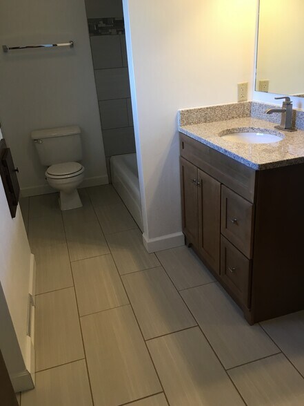 Building Photo - 3001 Churchill Dr