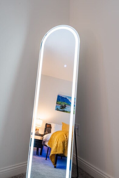 Building Photo - 5842 Leisure Ln