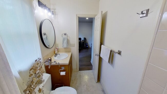 Building Photo - Stylish and Convenient: Your Dream 3 bed / 2 bath Rental  in Downtown Santa Barbara!