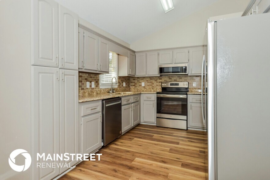 Building Photo - 27 Westminster Dr