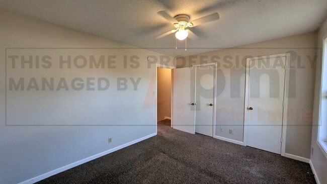 Building Photo - 1531 E Knollwood Cir