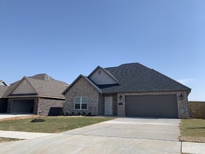 Building Photo - 5913 SW Gentle Winds Rd