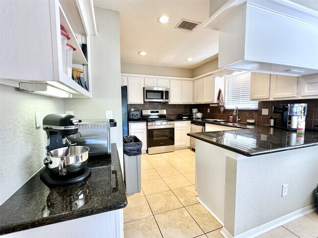 Building Photo - 1514 Park Meadow Dr