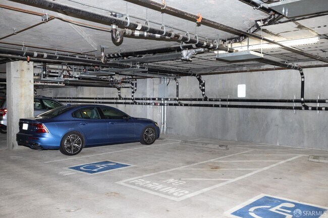 Building Photo - 451 Kansas St