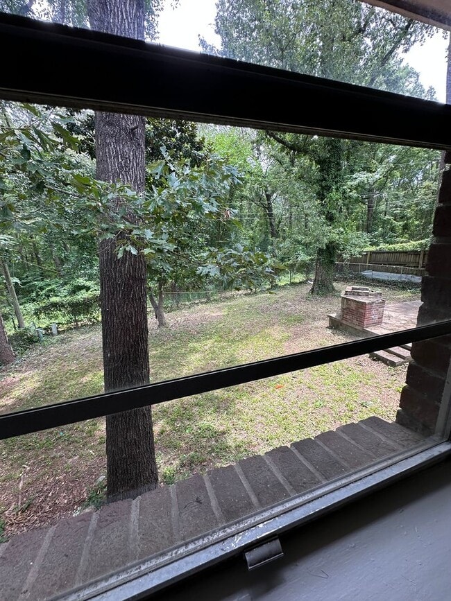 Building Photo - 4 Bedroom and 2 Bathroom Little Rock
