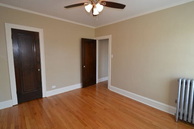 Building Photo - 6326 N Artesian Ave