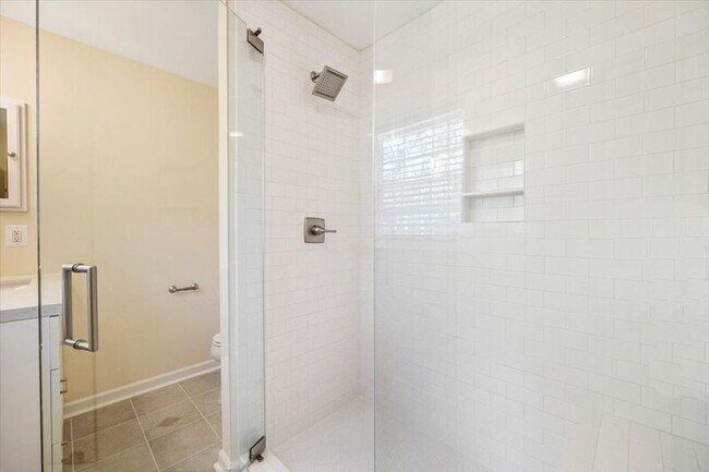 Building Photo - 2500 Kimbrough Cir