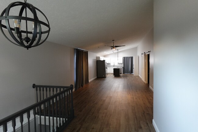 Building Photo - 2211 W Jubilee Ln