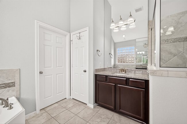 Building Photo - 3854 Fleetwood Falls Ln