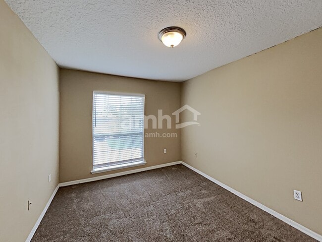 Building Photo - 13145 Tom Morris Dr