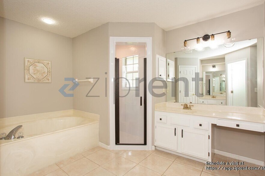 Building Photo - 4863 Frost Lake Dr