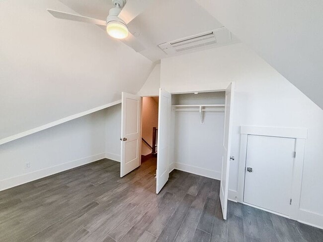 Building Photo - 16 Nats Ct