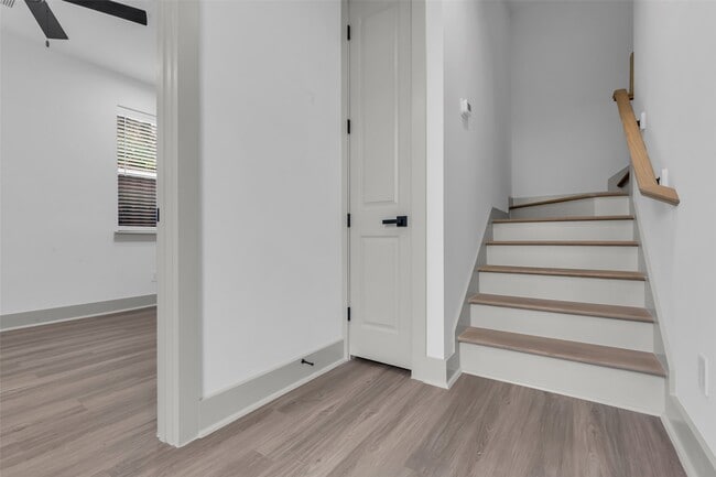 Building Photo - 5302 Kindred Gdn Ln