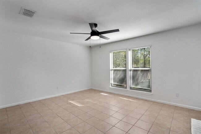 Building Photo - 6909 Woodhue Dr