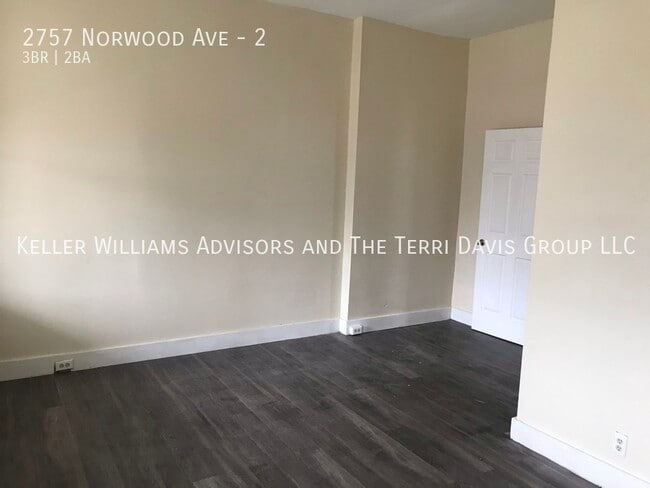 Building Photo - 2757 Norwood Ave