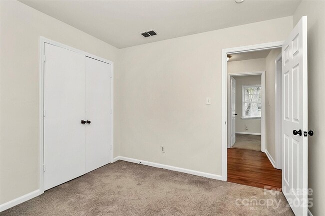 Building Photo - 8201 Hemby Wood Dr