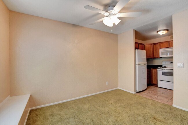 Building Photo - 3145 E Flamingo Rd