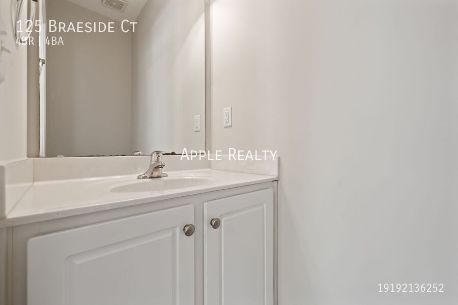 Building Photo - 125 Braeside Ct