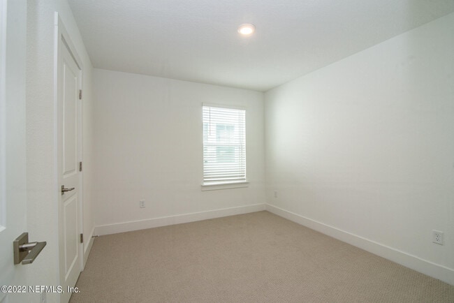 Building Photo - 183 Millenia Dr