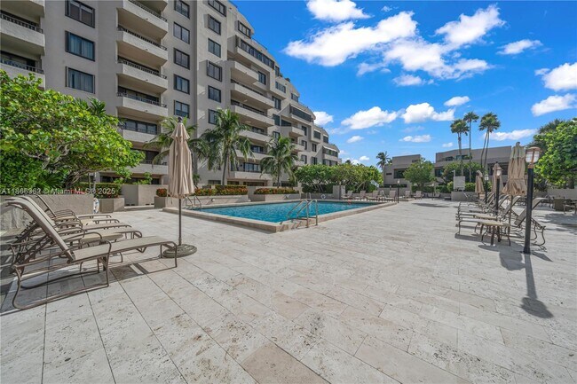 Building Photo - 201 Crandon Blvd