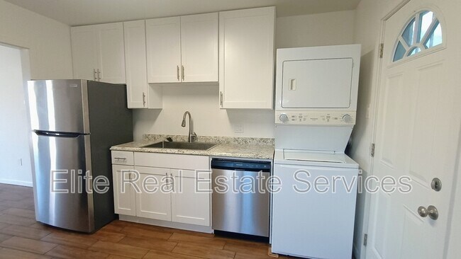 Building Photo - 3311 Clairemont Mesa Blvd