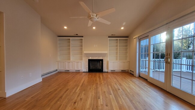 Living Room - 5604 Madison St