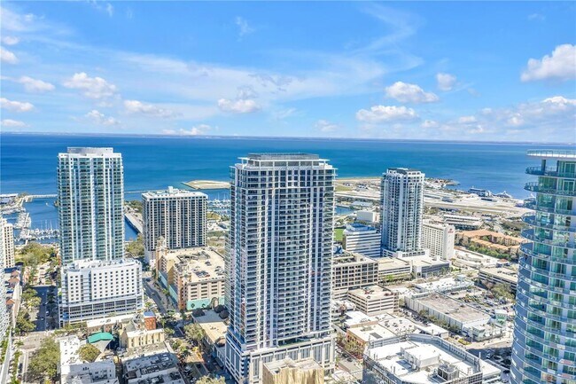 Building Photo - 275 1st Ave S