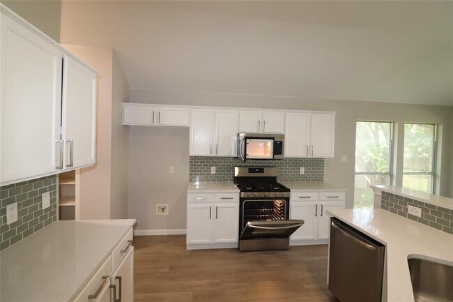 Building Photo - 1309 Wide Antler Cove