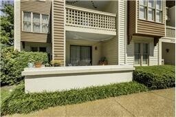 Building Photo - 273 Hillsboro Pl