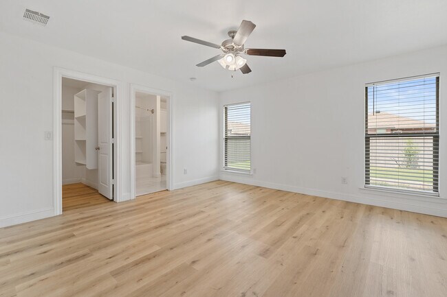 Building Photo - 3110 Urbana Ave