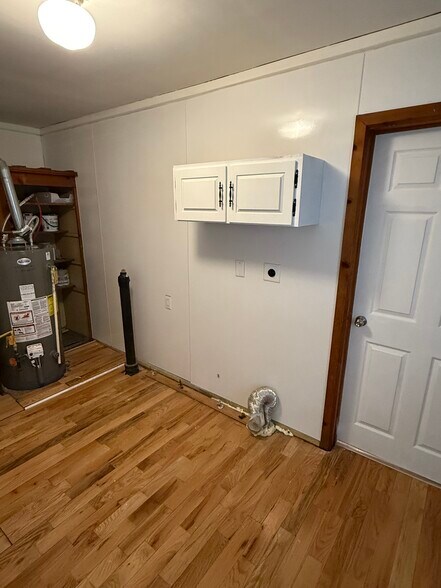 Building Photo - 218 Lawrence St