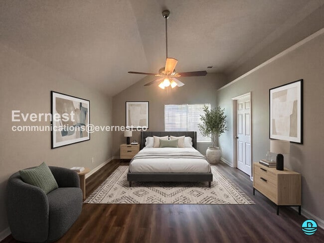 Building Photo - 5544 Bluegrass Dr