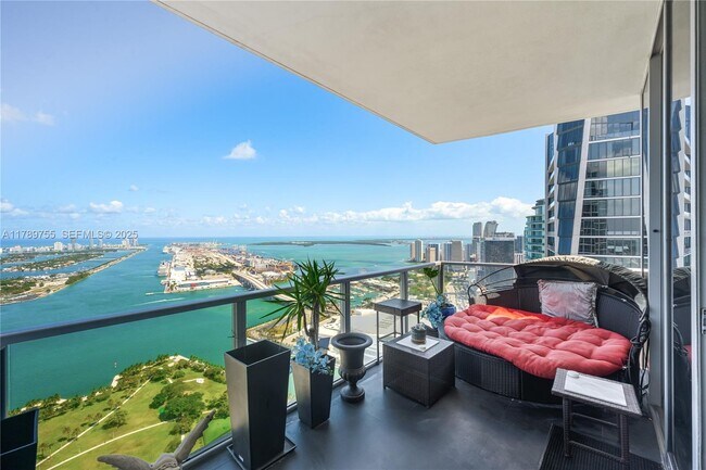 Building Photo - 1100 Biscayne Blvd