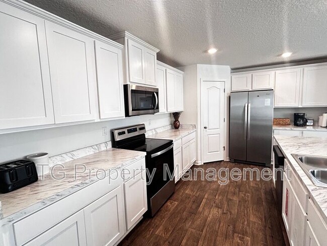 Building Photo - 12571 Russian Olive Rd