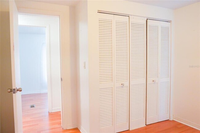 Building Photo - 630 Carpenter Rd