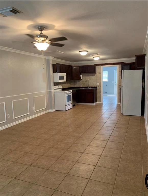 Building Photo - 7900 Tri City Beach Rd