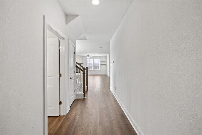 Building Photo - 138 Fern Dr